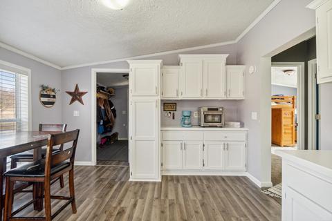 17954 M-60, Tekonsha, MI 49092 photo 16