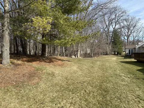 852 E Barrington Cir, Jackson, MI 49203 photo 19