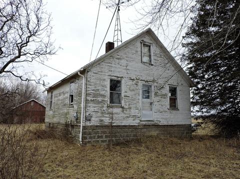 4843 S Pipestone Rd, Sodus, MI 49126
