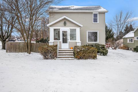 122 5th St, Ferrysburg, MI 49409 photo 1