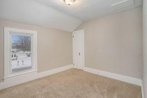 122 5th St, Ferrysburg, MI 49409 photo 11