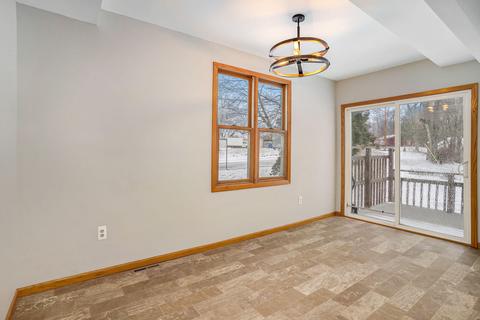 122 5th St, Ferrysburg, MI 49409 photo 7