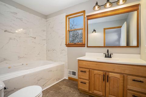 122 5th St, Ferrysburg, MI 49409 photo 12