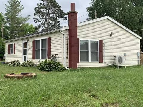 11081 Hahn Park Dr, Chippewa Lake, MI 49320