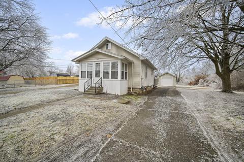 813 Cass Ave, Jackson, MI 49203 photo 2