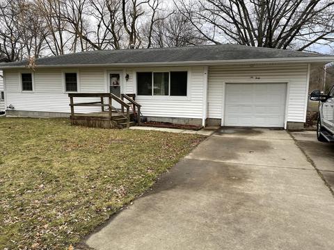640 E Lewis St, Whitehall, MI 49461 photo 1