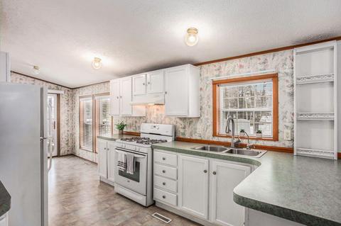 3761 E Shore Dr, Stanton, MI 48888 photo 9