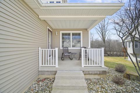 4004 Stoneridge Dr, Jackson, MI 49203 photo 2