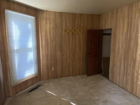 517 Ormsby St, Adrian, MI 49221 photo 9