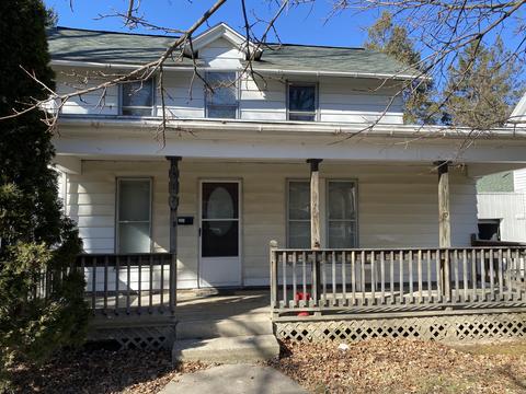 517 Ormsby St, Adrian, MI 49221 photo 1