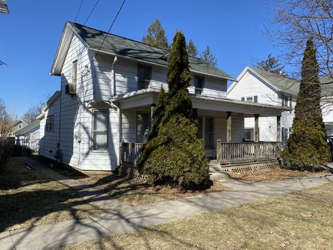 517 Ormsby St, Adrian, MI 49221 photo 3