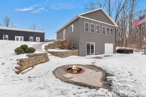 5410 N Utter Dr, Irons, MI 49644 photo 2