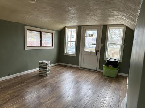 725 White Pigeon Rd, Constantine, MI 49042 photo 4