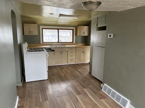 725 White Pigeon Rd, Constantine, MI 49042 photo 5