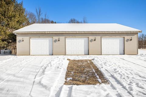 537 3rd St, Plainwell, MI 49080 photo 2