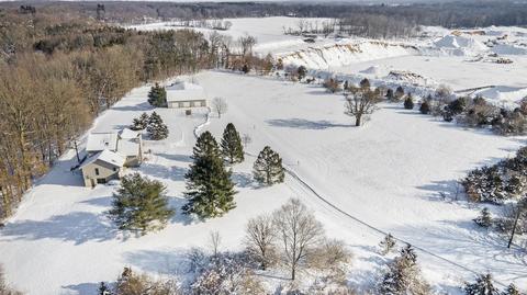 537 3rd St, Plainwell, MI 49080 photo 46
