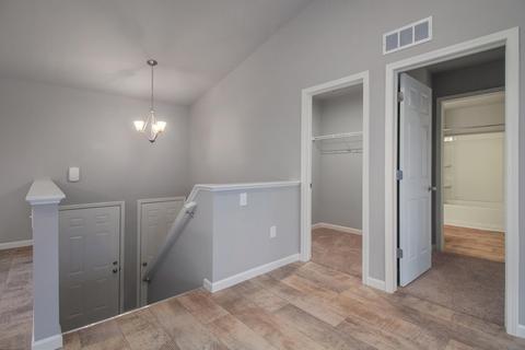 601 Independence Ave, Jackson, MI 49201 photo 4