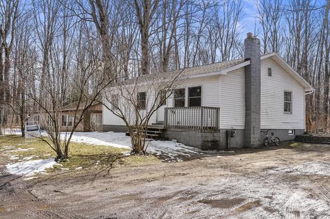 7758 E 36th St, Newaygo, MI 49337 photo 5