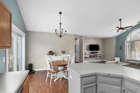 975 Scenic View Dr, Plainwell, MI 49080 photo 6