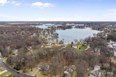 975 Scenic View Dr, Plainwell, MI 49080 photo 26
