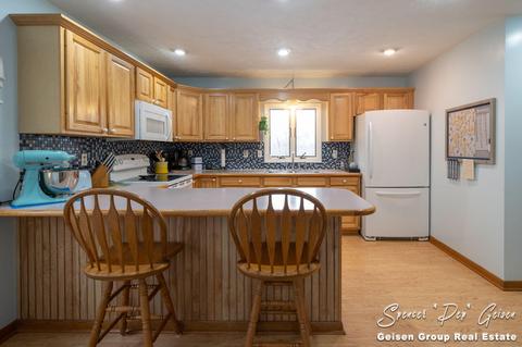 322 W Ellis Ave, Belding, MI 48809 photo 14