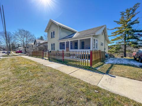 218 E Front St, Grand Ledge, MI 48837 photo 4
