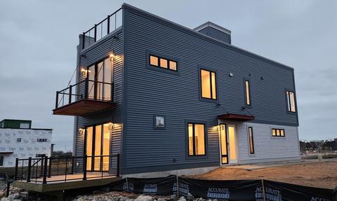 250 Viridian Shores Dr, Muskegon, MI 49440