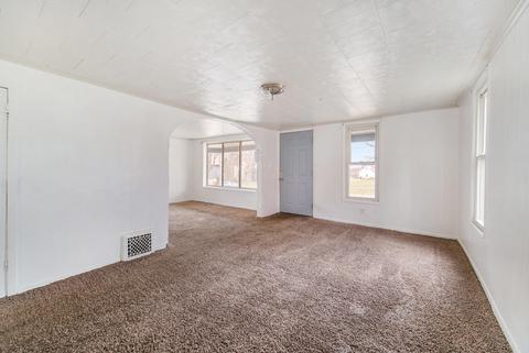 932 Chittock Ave, Jackson, MI 49203 photo 4