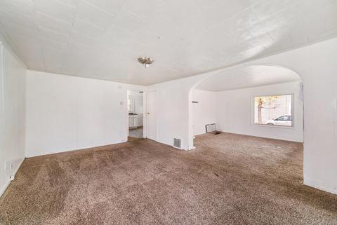 932 Chittock Ave, Jackson, MI 49203 photo 5