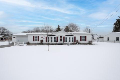 447 Cherokee Ln, Jackson, MI 49202 photo 1
