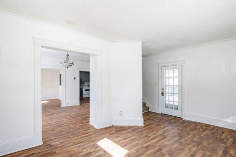 1310 4th St, Jackson, MI 49203 photo 9