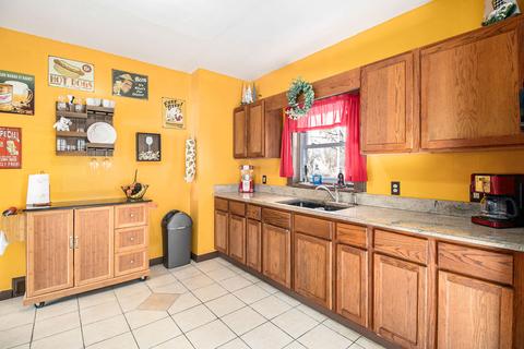 321 Griswold St, Jackson, MI 49203 photo 8