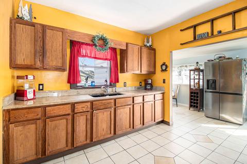 321 Griswold St, Jackson, MI 49203 photo 7