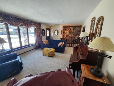7533 Windgate Dr, Jenison, MI 49428 photo 3