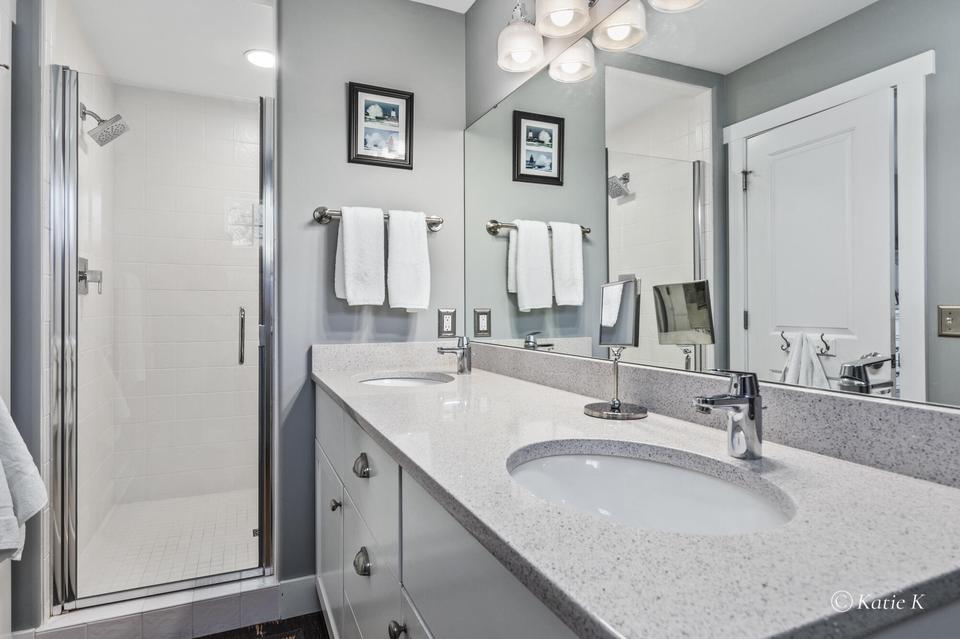  2505 Lake Dr SE, East Grand Rapids, MI 49506 photo 34
