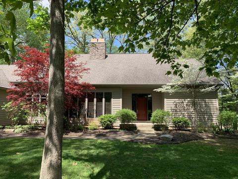 71467 Stags Leap Ct, Niles, MI 49120