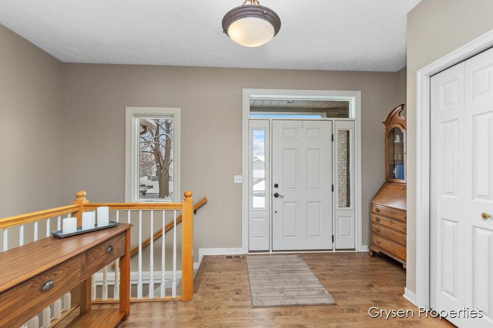  3466 Stonyridge Dr, Hudsonville, MI 49426 photo 4