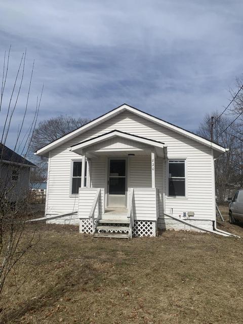 820 Grant St, Jackson, MI 49203 photo 1