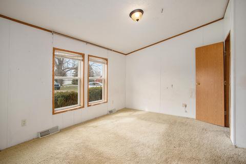 319 Riverview Dr, Plainwell, MI 49080 photo 9