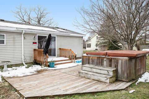 319 Riverview Dr, Plainwell, MI 49080 photo 17