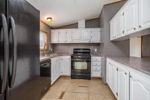 319 Riverview Dr, Plainwell, MI 49080 photo 6