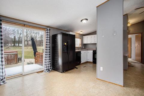 319 Riverview Dr, Plainwell, MI 49080 photo 5