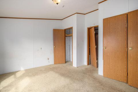 319 Riverview Dr, Plainwell, MI 49080 photo 10