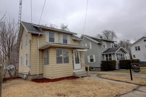 744 Carlton Blvd, Jackson, MI 49203