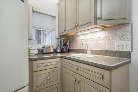 2027 Augusta Dr, Jackson, MI 49201 photo 12