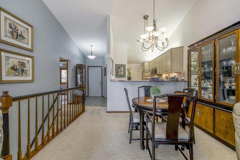 2027 Augusta Dr, Jackson, MI 49201 photo 8