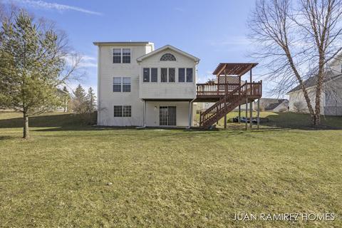 383 Split Rail Rdg, Williamston, MI 48895 photo 3
