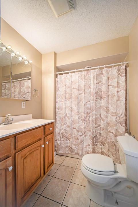 1004 E Butler St, Adrian, MI 49221 photo 12