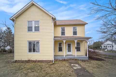 1004 E Butler St, Adrian, MI 49221 photo 2