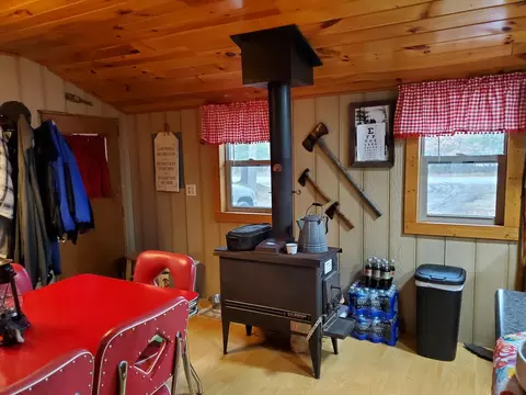 5329 W 10 12 Mile Rd, Irons, MI 49644